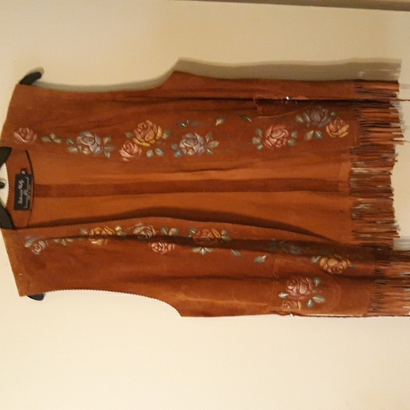 Patricia Wolf Jackets & Blazers - Patricia Wolf Suede Vest